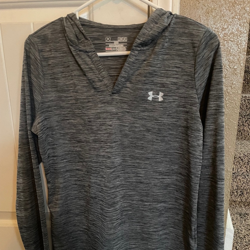 Women’s Under Armour Hooded size Medium